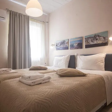 Golden Sun Apartment